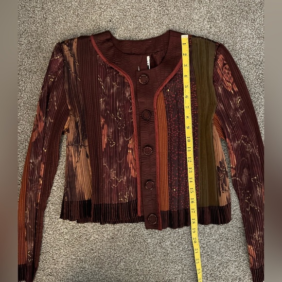 Designer cocktail suit Worn once - Picture 5 of 6